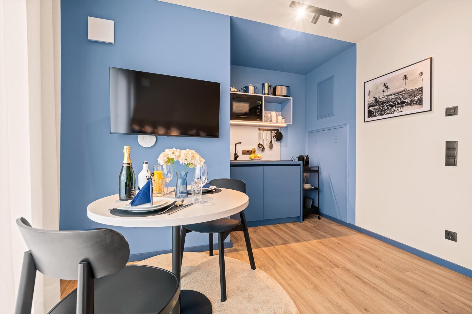 Motel42-Temporary Living Friedrichshafen Luaran gambar